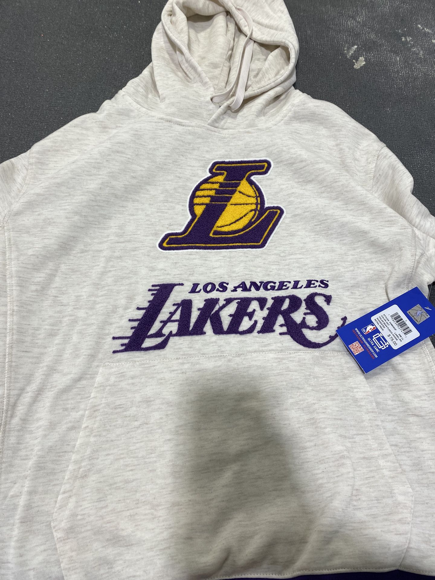 L Los Angeles lakers sweatshirt