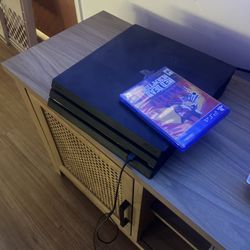 PS4 Pro 1Tb 