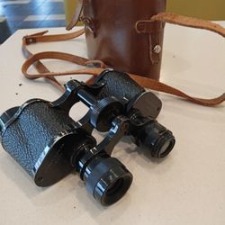 Binoculars 