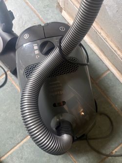 Miele Classic C1 Pure Suction Vacuum Cleaner