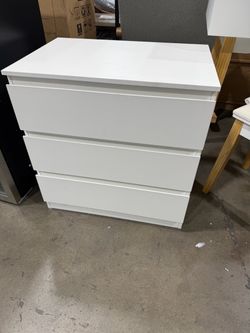 Nightstand-3 drawer dresser white  24in height  15.5 in depth  23 in width