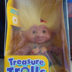 Treasure Trolls Oolani Figurine Toy