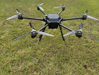 Saxon Unmanned Seraph Multicopter