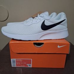 Nike Tanjun Mens Size 11