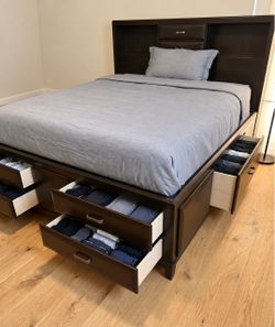 California King Storage Bed – 6 Drawers + Storage Headboard