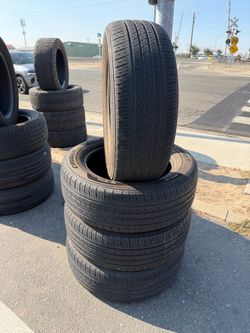 (4) 235-60-18 kumho Tires