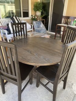 Diner Table 4 Chairs Buena Condición Oak Color Metal Base .