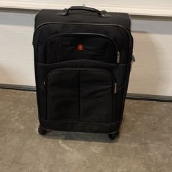 SwissGear Sion Medium Check-in Bag Black 25 Inch 