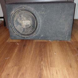 Amplifier with speakers