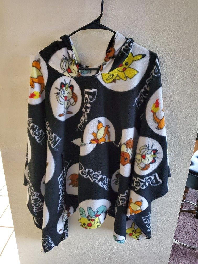 Pokémon Fleece Hoodie Poncho