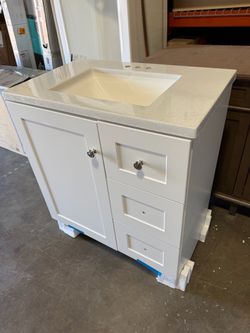 Bathroom vanity 30”
