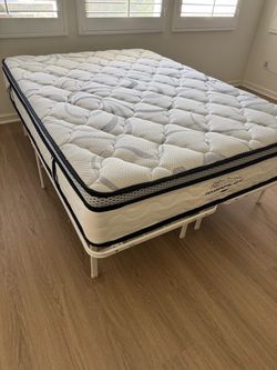 Morphilot Pillow Top Mattress with Metal Bed Frame