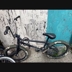 Bike/Bicicleta