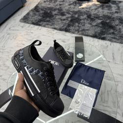 Black And White Dior B23 Low top 
