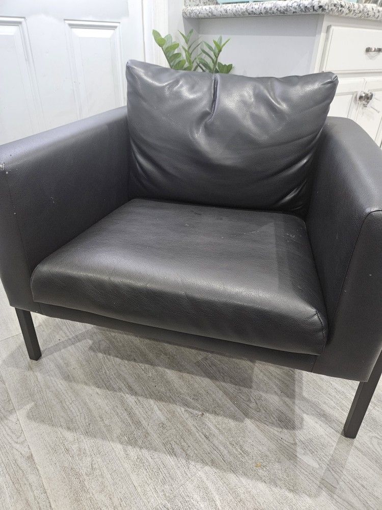 Black Leather Single Person Couch 