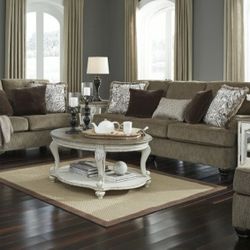 Braemar Brown Living Room Set

