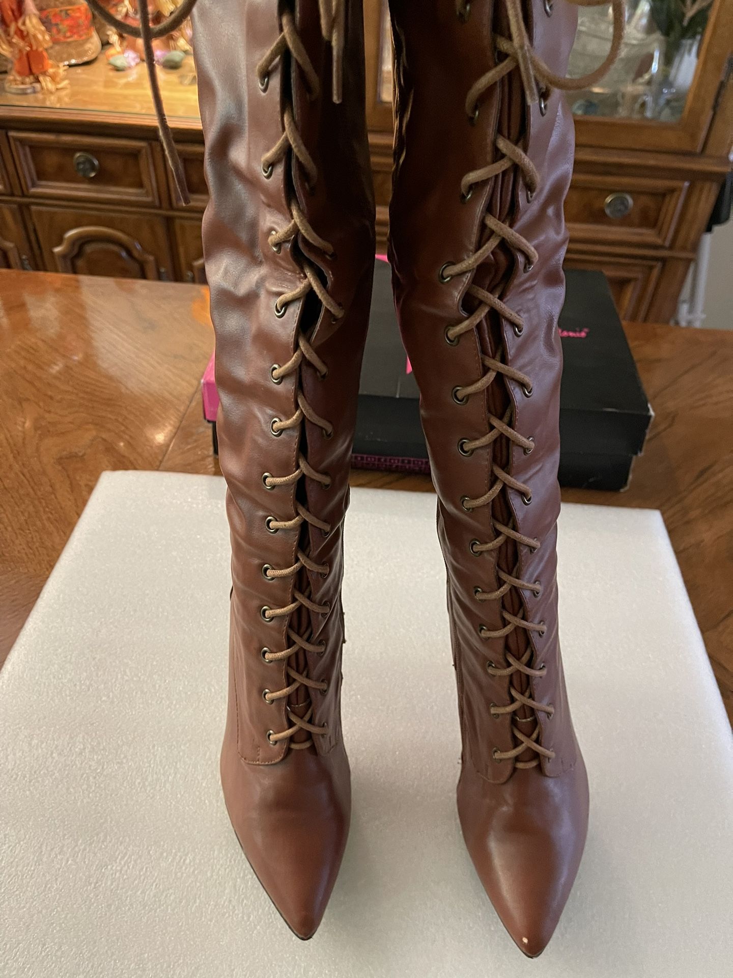 Michael Antonio Kiev Thigh High Boots in Excellent Condition  - Material: PU, Color:  Cognac, Size: 8.5