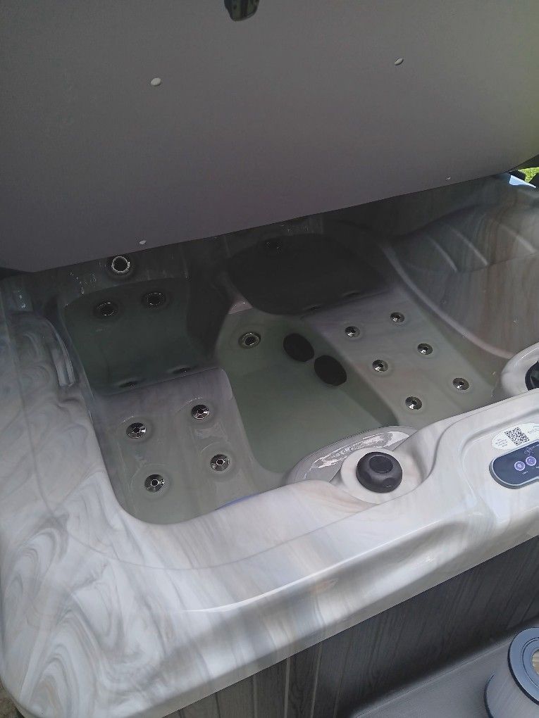 Plug And Power Spa Aqua Living VL400
