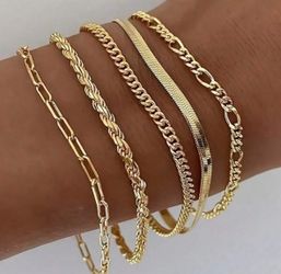5 pack.Unisex Gold Plated Bracelets 