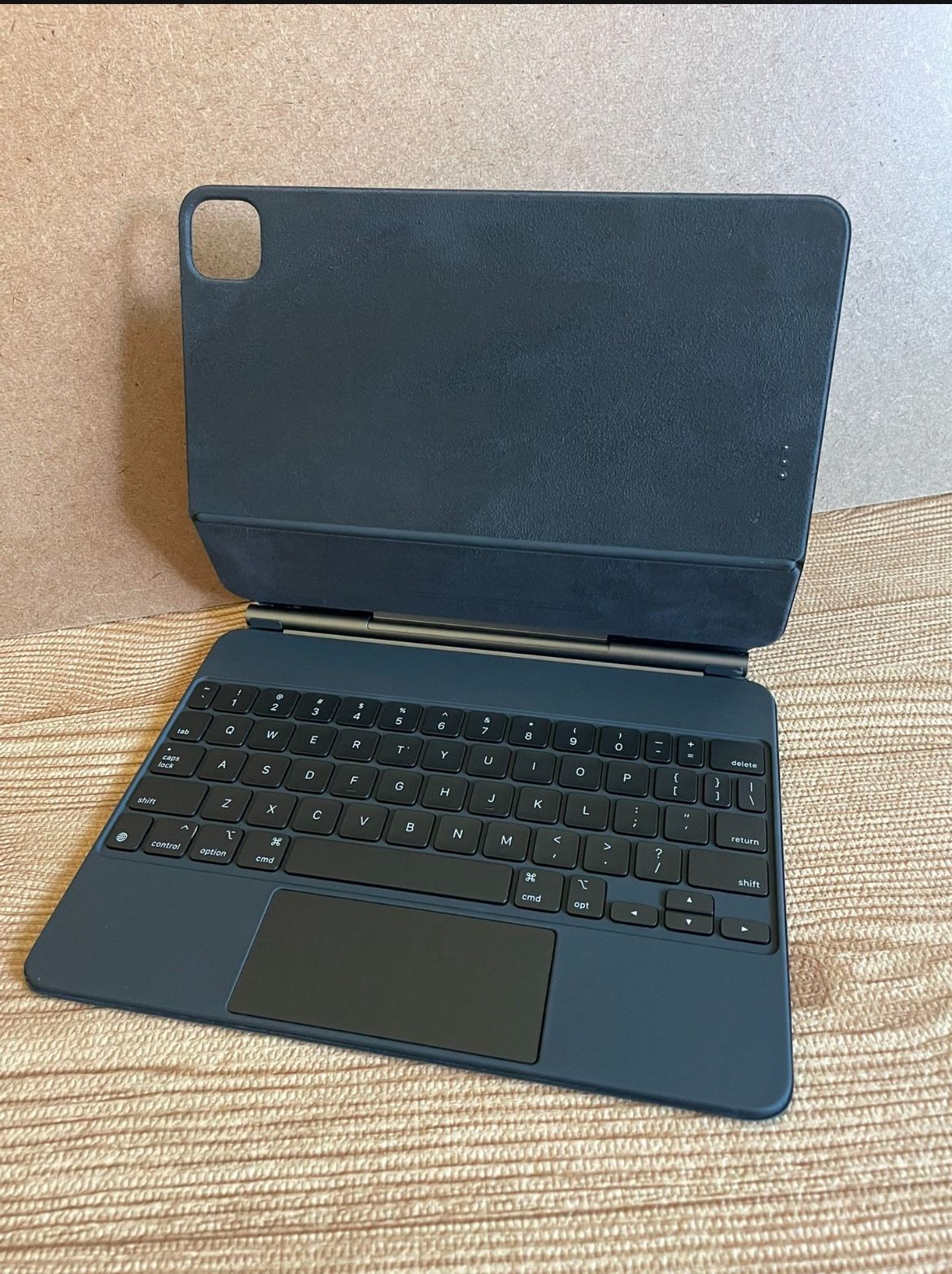 Apple Magic Keyboard For iPad Pro 11” And Air 10.9 / 11