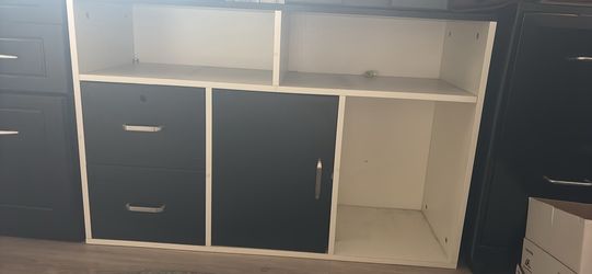 Storage cabinet