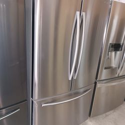 Samsung Refrigerator French Door Stainless Steel Everything Works Good 