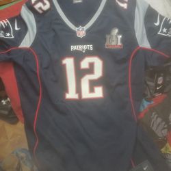 TOM BRADY NIKE JNFL PLAYERS ERSEY (BRAND NEW )