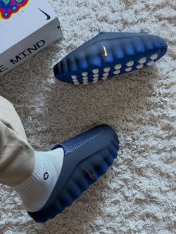 Nike slides