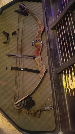 Pearson striker Compound bow with Case