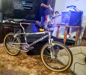 1990 DYNO COMPE SELLING FRAME FORKS AND BARS ONLY for Sale in