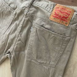 Levi’s Jeans