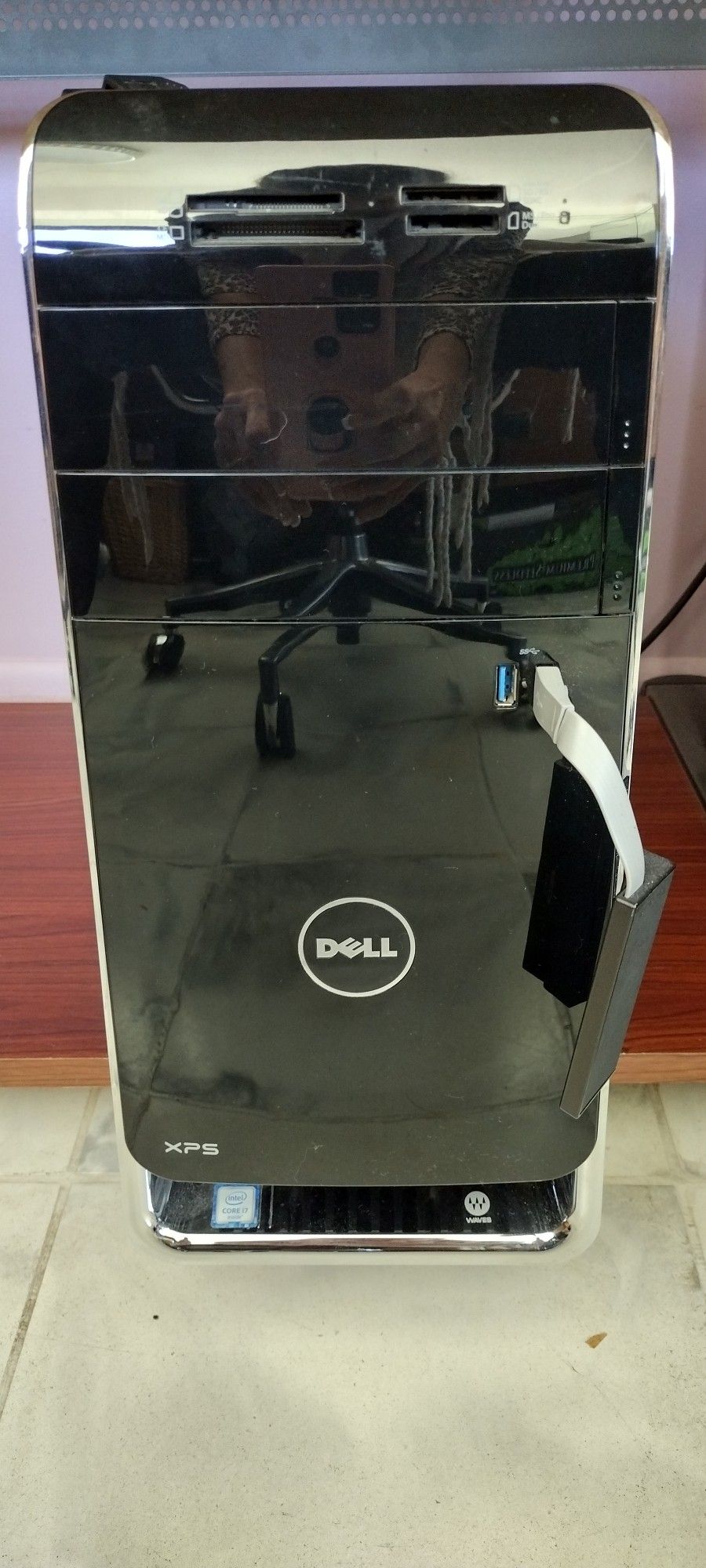 Dell XPS 8900 desktop computer