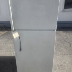 Fridge For Sale 100.00