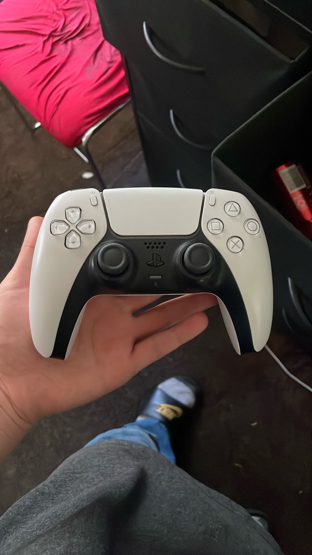 PS5 controller white