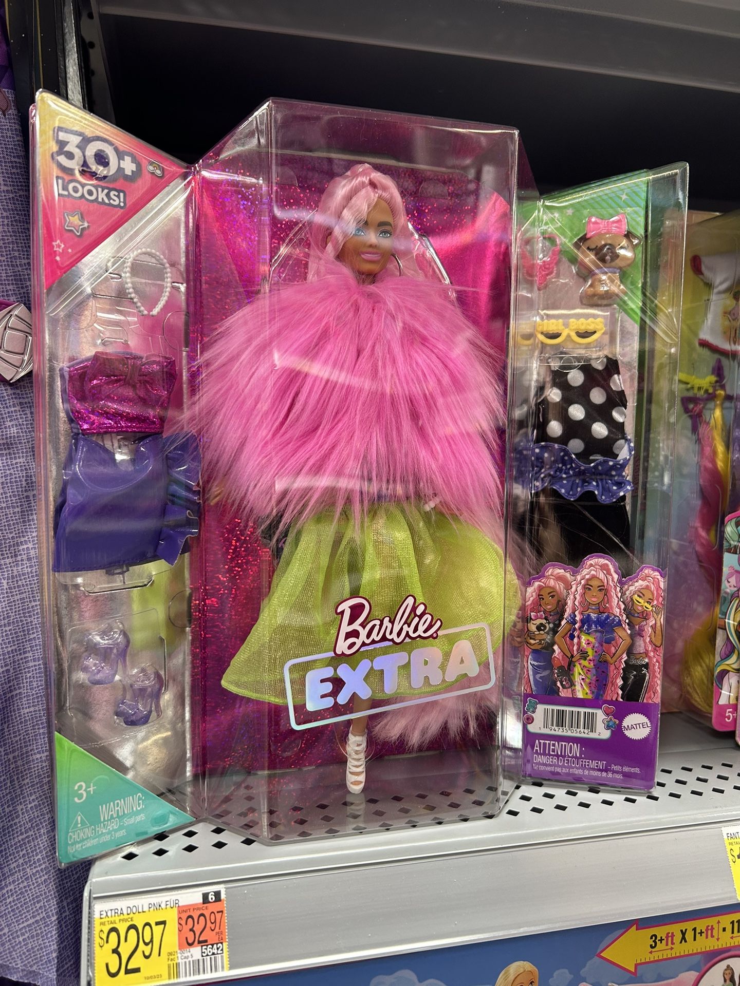 Barbie Extra Fashion Doll with Mix-and-Match Clothes and Accessories for 30+ Looks