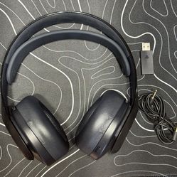 PlayStation Pulse 3D Wireless Headset – Works Great, Bag Included