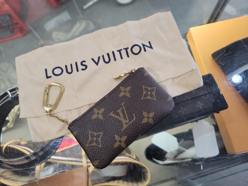 Louis Vuittom Key Pouch