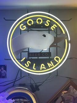 Goose Island Neon Light