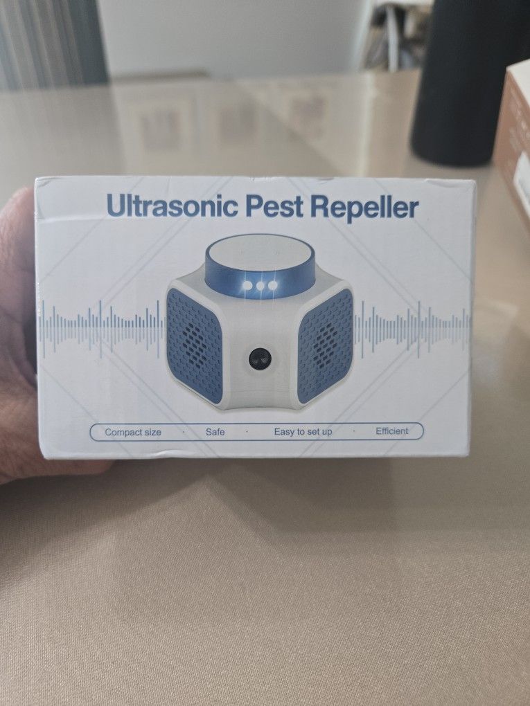 Ultrasonic Pest Repeller For Indoor