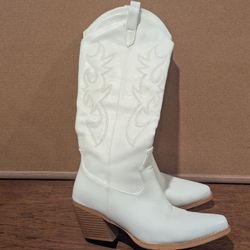 White  Cowgirl Boots sz 7.5