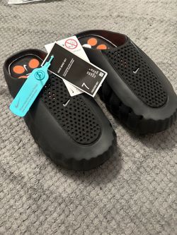 Nike Mind 001
