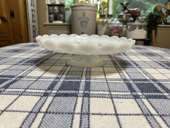 Anchor Hocking Colonial Diamond Milk Glass Footed Cake Plate