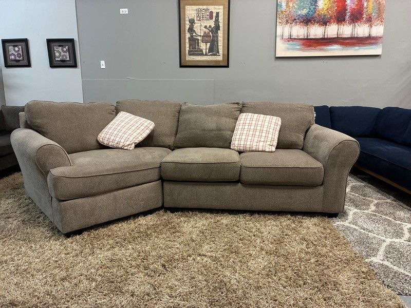 🤎 Cozy Brown 2-Piece Sectional Sofa — · Sturdy & Comfortable ·