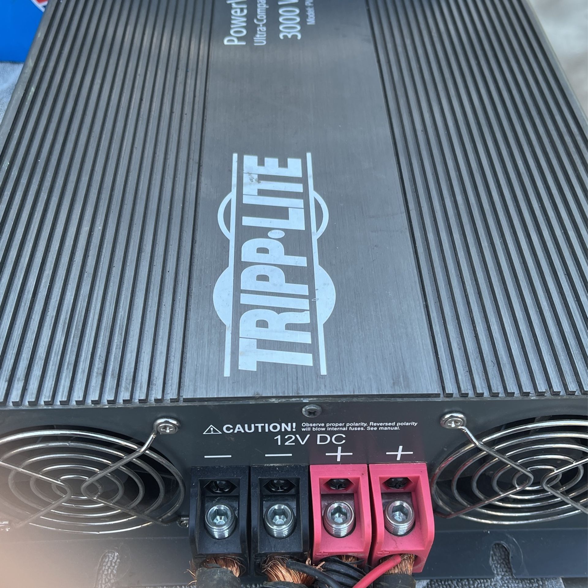 Tripp-lite Inverter 3000watts