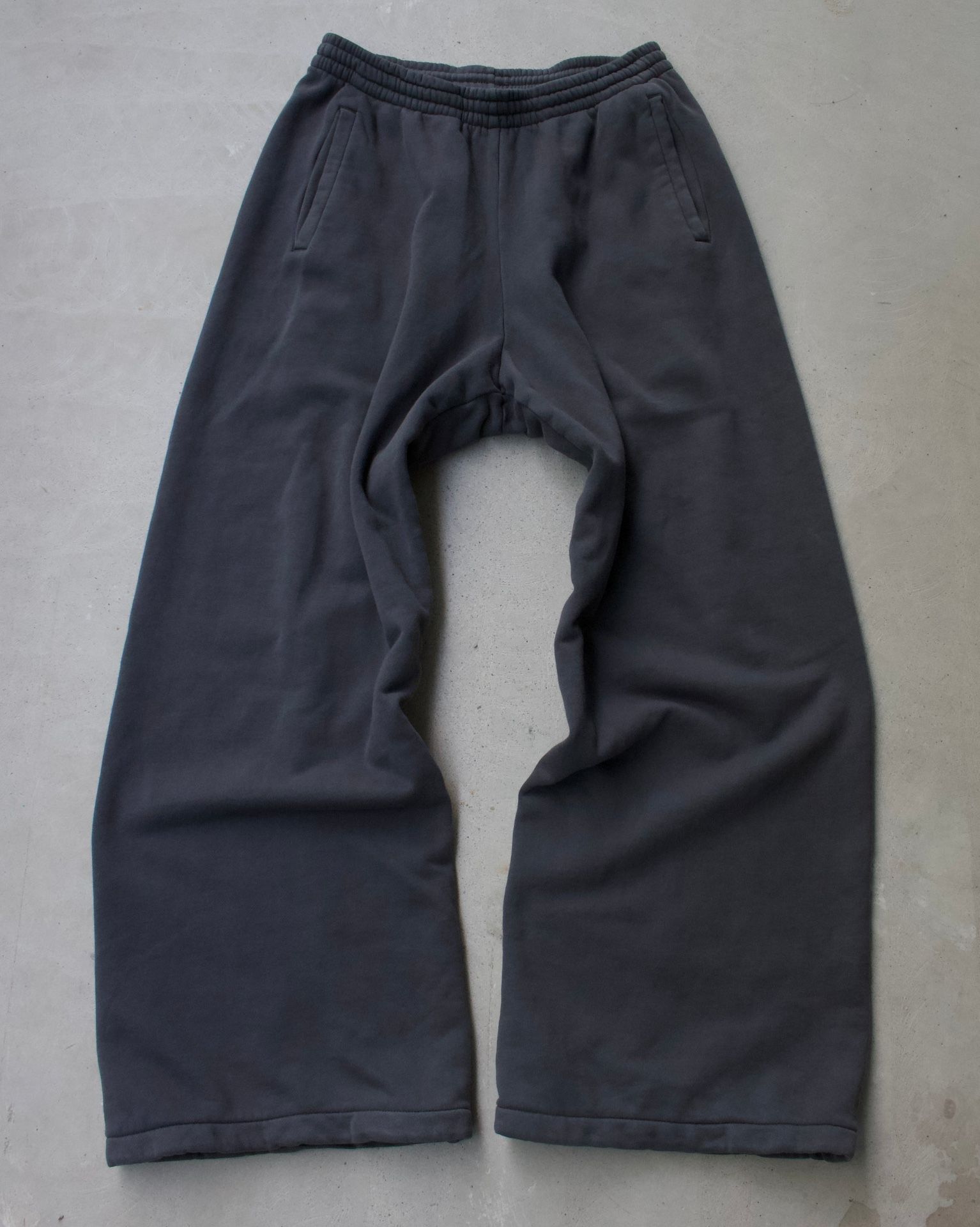 yeezy gap double layered heavy sweatpants black
