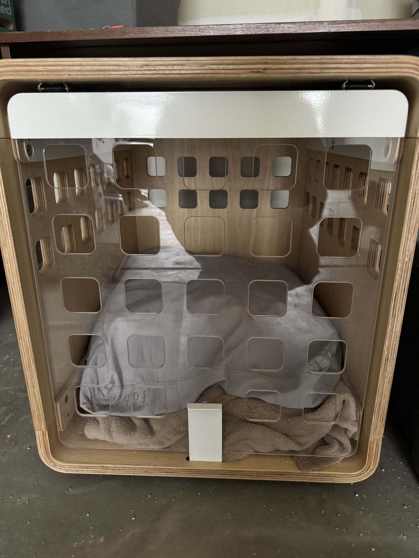 Dog Crate