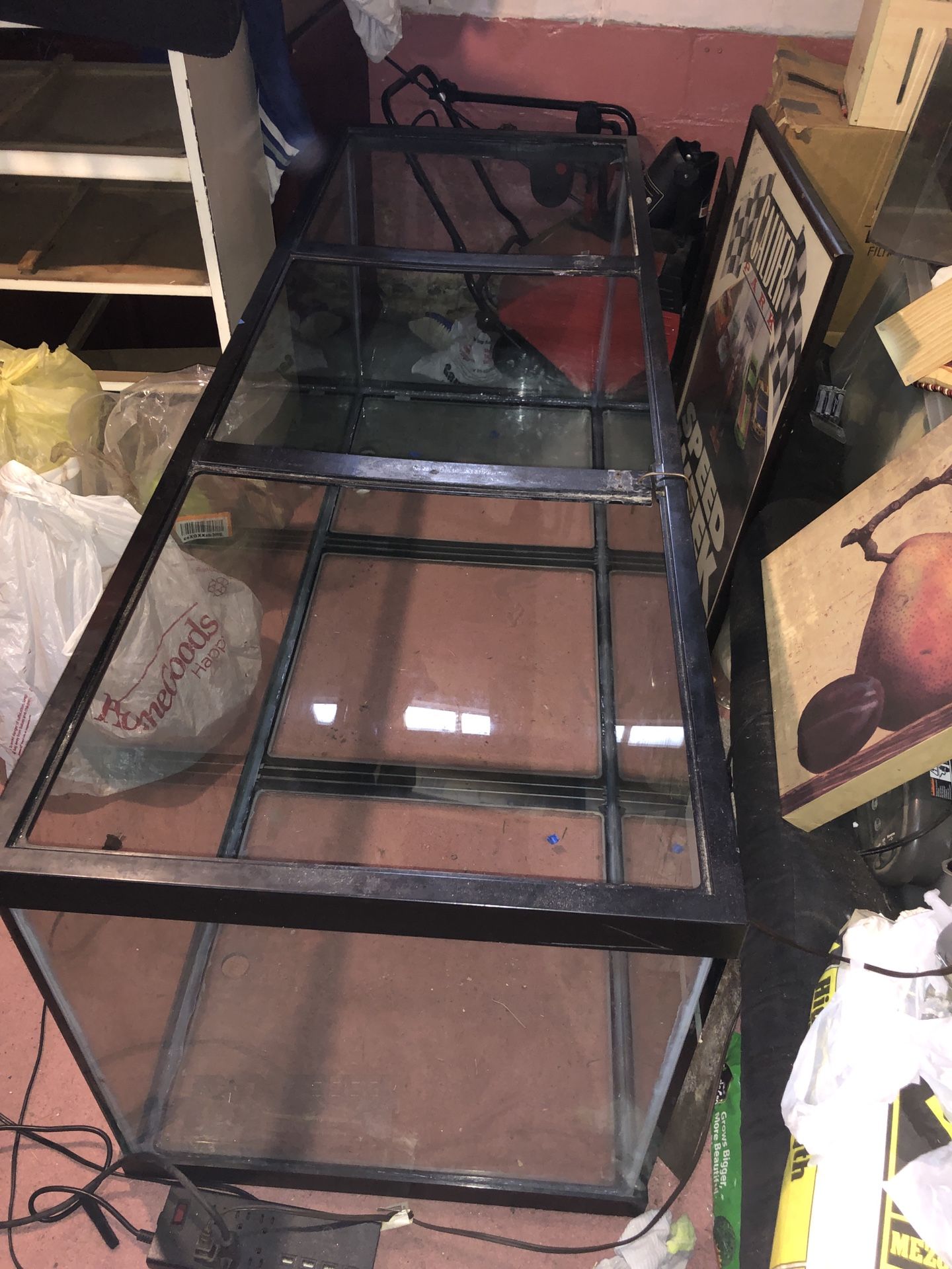 180 gallon fish tank w/ stand