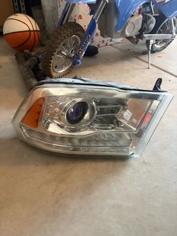 Ram 2500 right led headlight for 2014 up