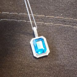 STUNNING TOPAZ STERLING SILVER NECKLACE 