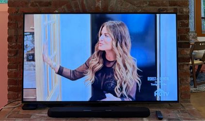 Samsung 65” 4K Smart TV + Yamaha Soundbar — Excellent Condition